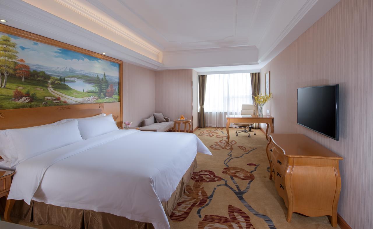 Vienna Hotel Shouti Peking  Buitenkant foto